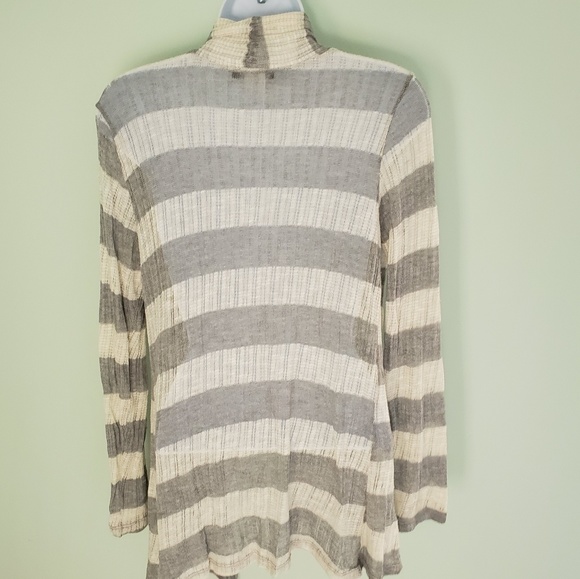 CKW Striped, Loose Knit Cardigan - Picture 2 of 3